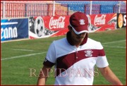 <<->> APASA pentru FOTO la dimensiunea mare <<->> <<->> 2009.09.24 FC Bihor RAPID 015