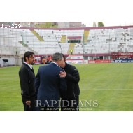 <<->> APASA pentru FOTO la dimensiunea mare <<->>  2011.04.26 RAPID Sportul 015