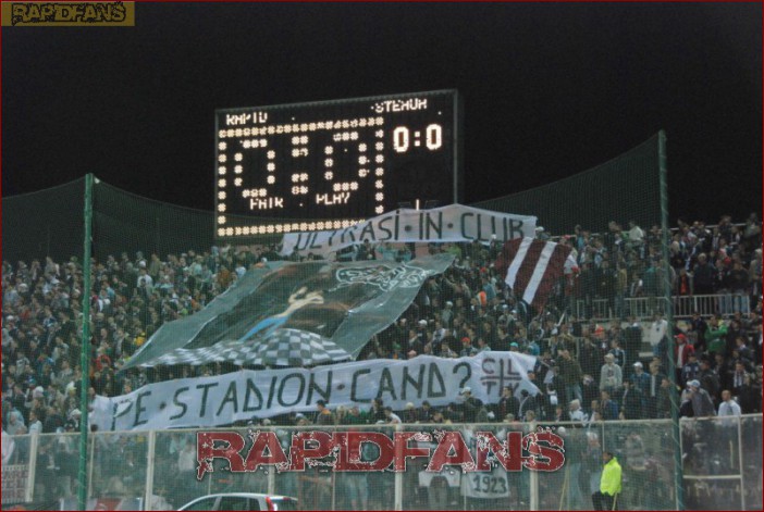 ultrasi in club pe stadion cand cltv