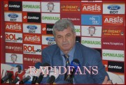 <<->> APASA pentru FOTO la dimensiunea mare <<->> <<->> 2009.03.05 conferinta presa Rapid 05