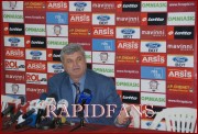 <<->> APASA pentru FOTO la dimensiunea mare <<->> <<->> 2009.03.05 conferinta presa Rapid 06