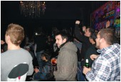 <<->> APASA pentru FOTO la dimensiunea mare <<->> 2010.12.19 Party galeria Rapid 005
