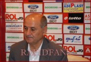 <<->> APASA pentru FOTO la dimensiunea mare <<->> <<->> 2010.06.12-Conferinta presa Rapid-06