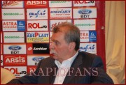<<->> APASA pentru FOTO la dimensiunea mare <<->> <<->> 2010.06.12-Conferinta presa Rapid-17